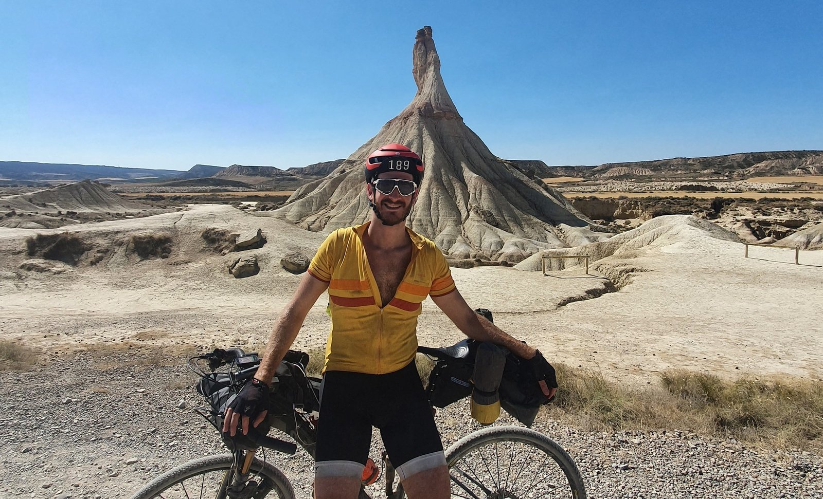 Basajaun 2022: in the oven of the Bardenas Reales.