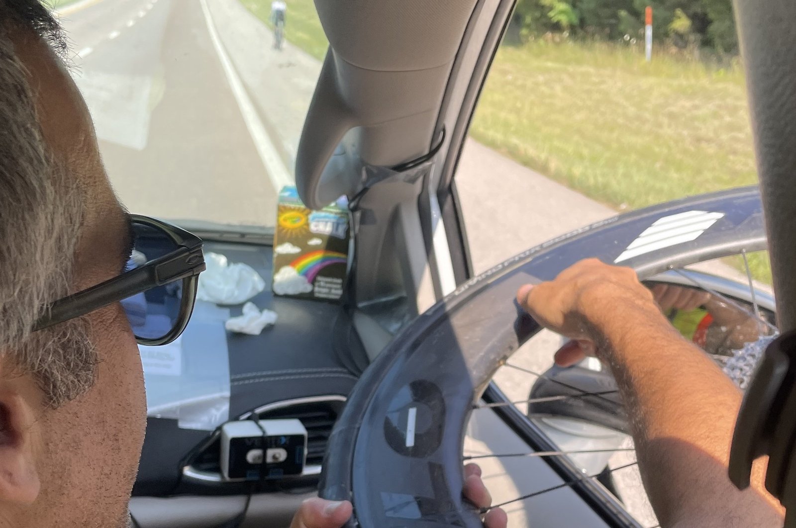 Tire change from the passenger seat: check!